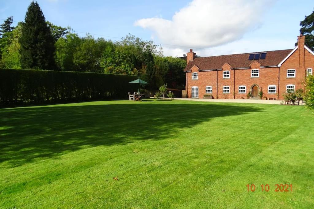 Bed and Breakfast The Old Coach House Llangollen Exterior foto